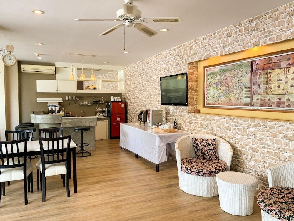 Inspire House Hotel Чиангмай Экстерьер фото