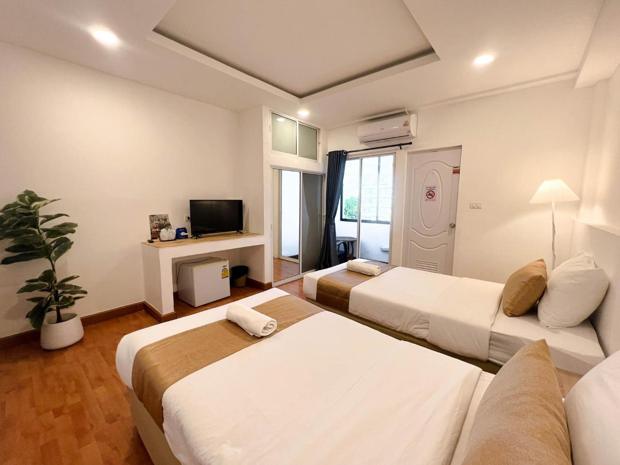 Inspire House Hotel Чиангмай Экстерьер фото