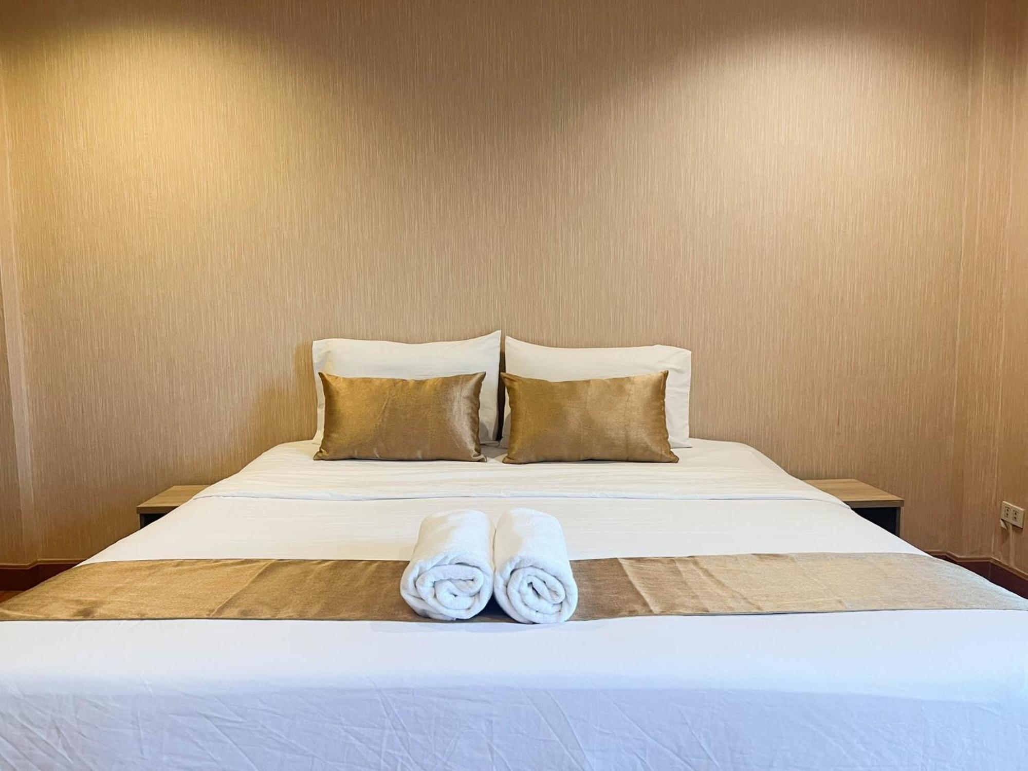 Inspire House Hotel Чиангмай Экстерьер фото